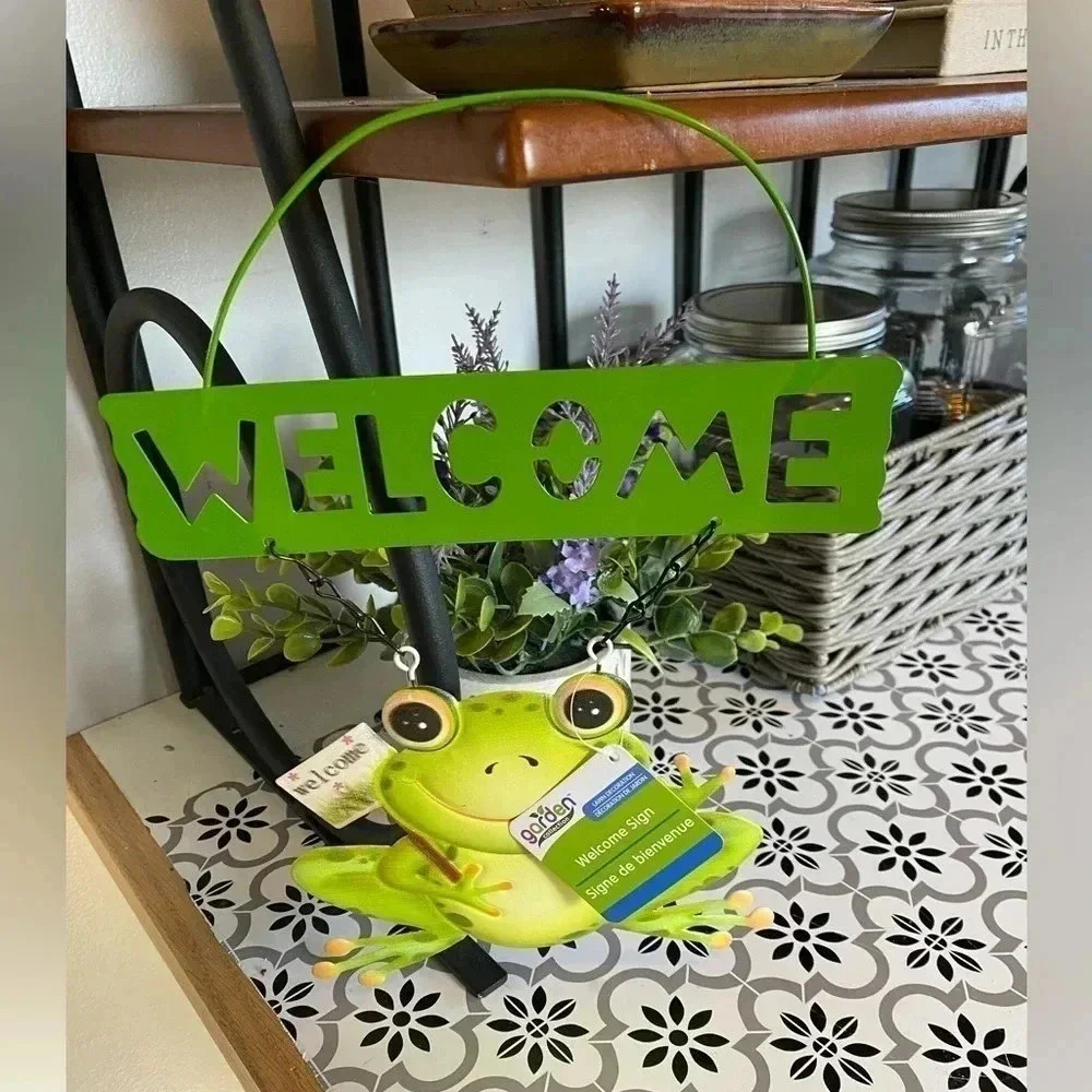 Garden Collection Frog Welcome Sign - Picture 3 of 4